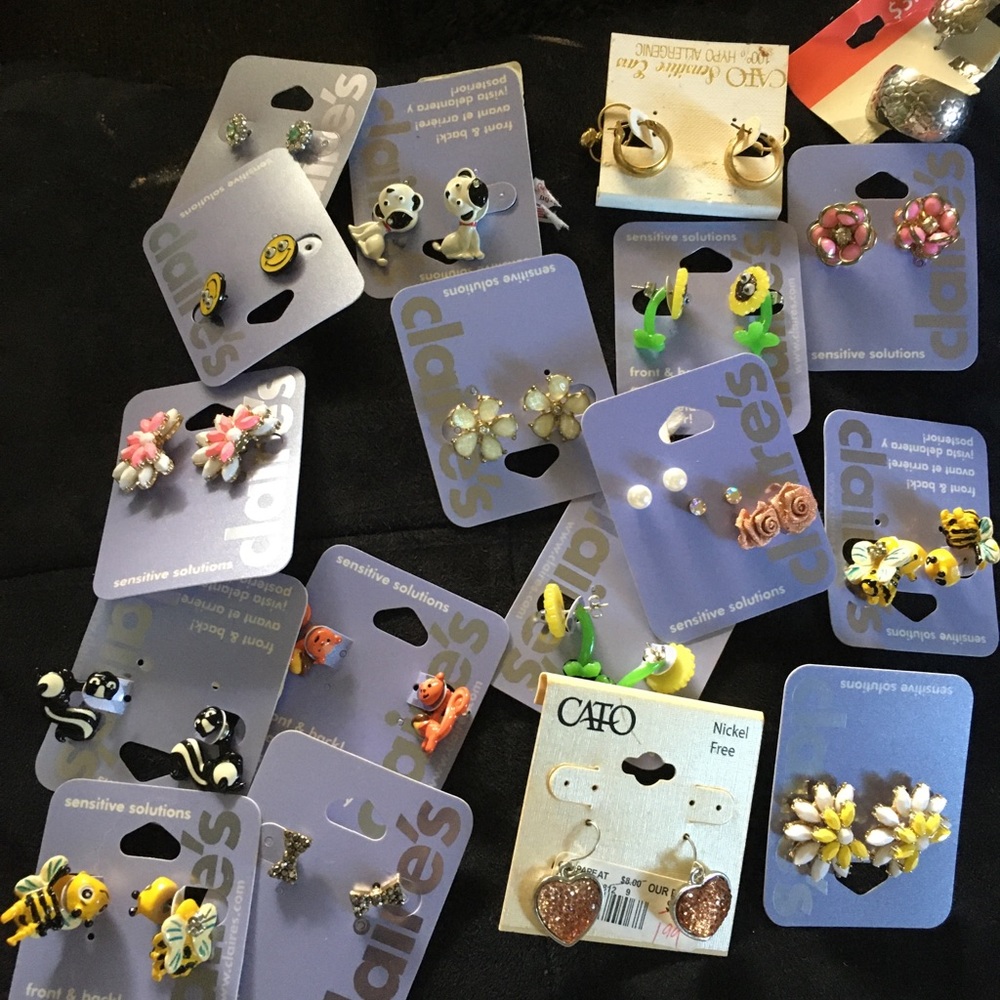 Earrings - Picture 2 of 3